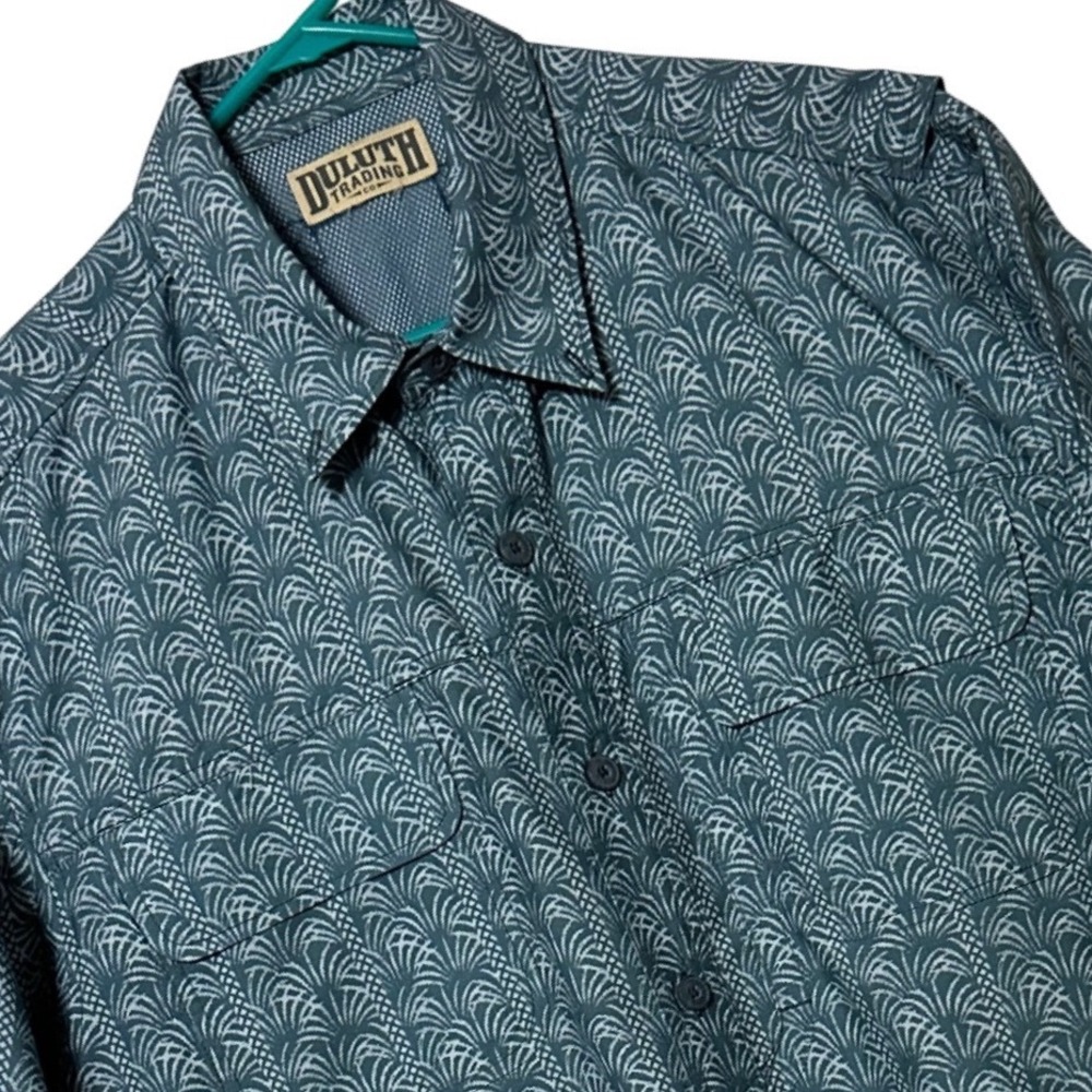 Duluth Trading Co Button Down Shirt Mens L Blue Excellent VentilatedShort Sleeve